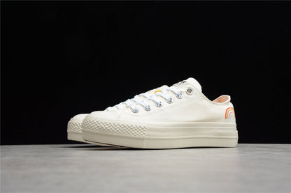 Chuck Taylor All Star Rainbow Platform Low White / Cream