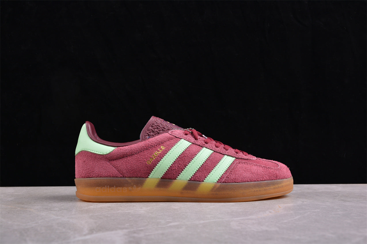 Gazelle Burgundy / Mint Green
