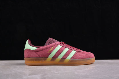 Gazelle Burgundy / Mint Green