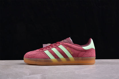 Gazelle Burgundy / Mint Green
