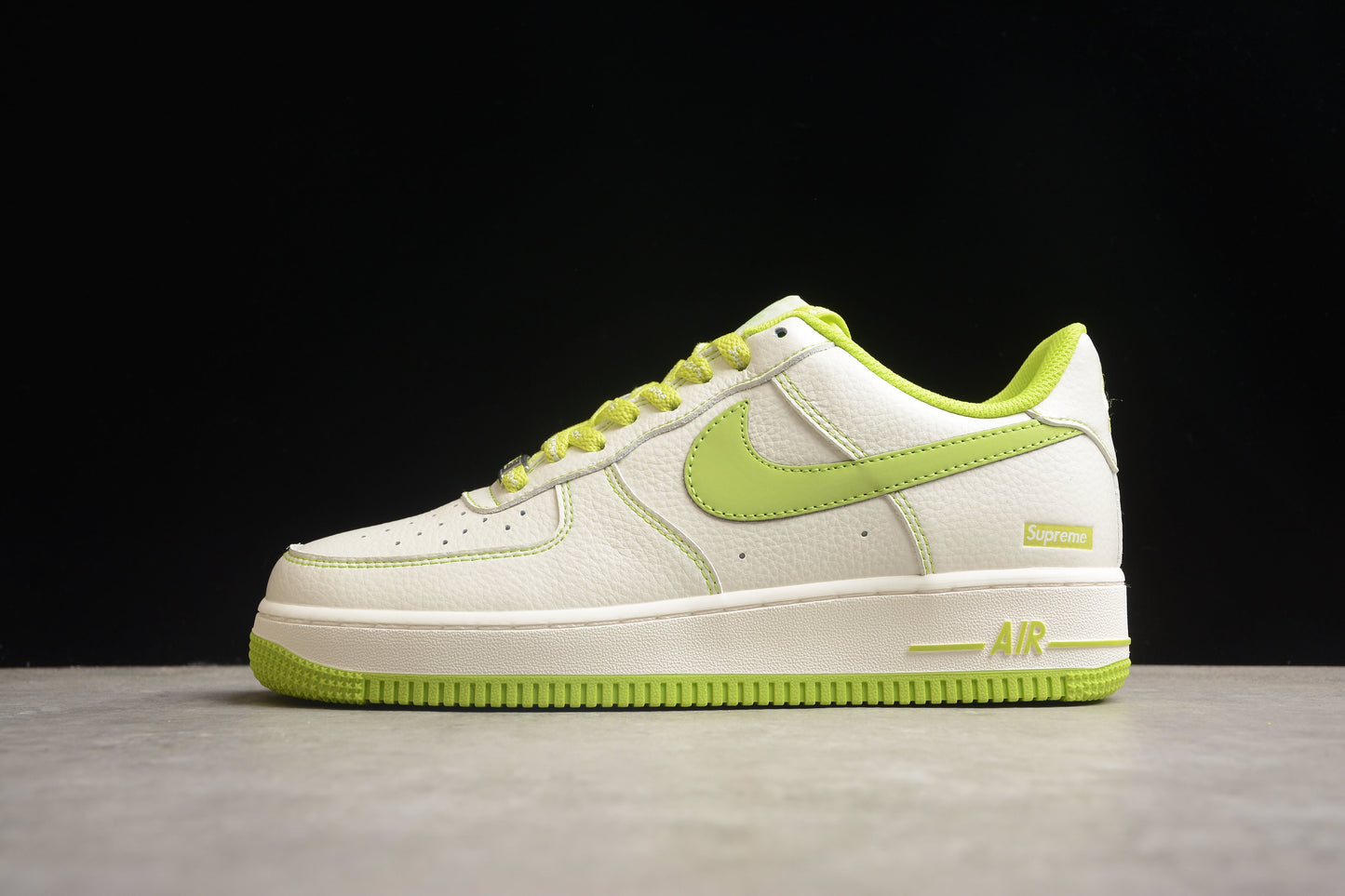 Air Force 1 ’07 White / Lime Green