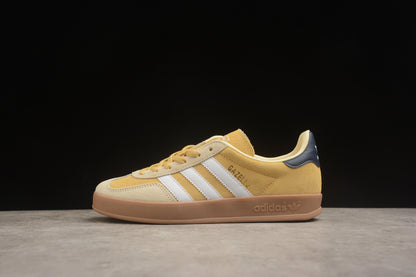 Gazelle Yellow / White / Navy