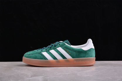 Gazelle Green / White
