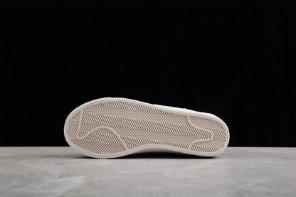 Blazer Low ’77 Pink / Beige / White