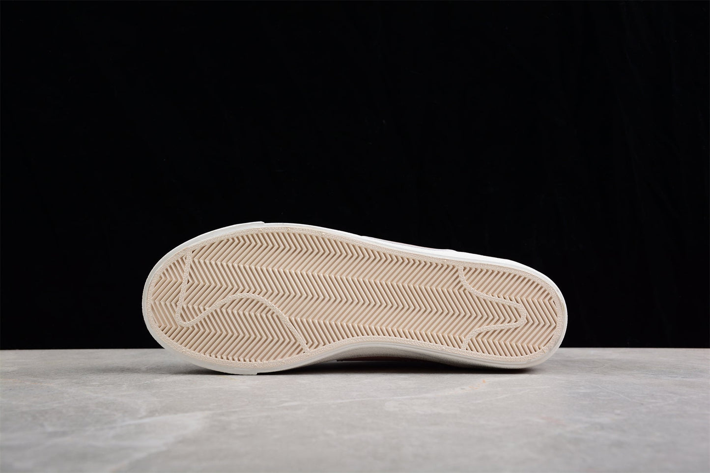 Blazer Low ’77 White / Pink