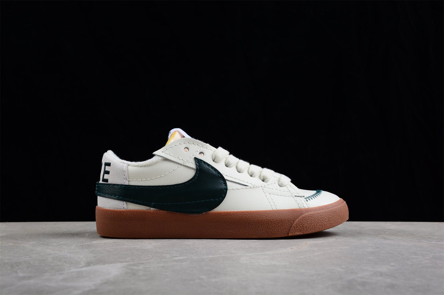Blazer Low ’77 White / Black