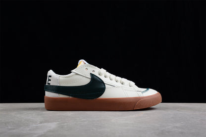 Blazer Low ’77 White / Black