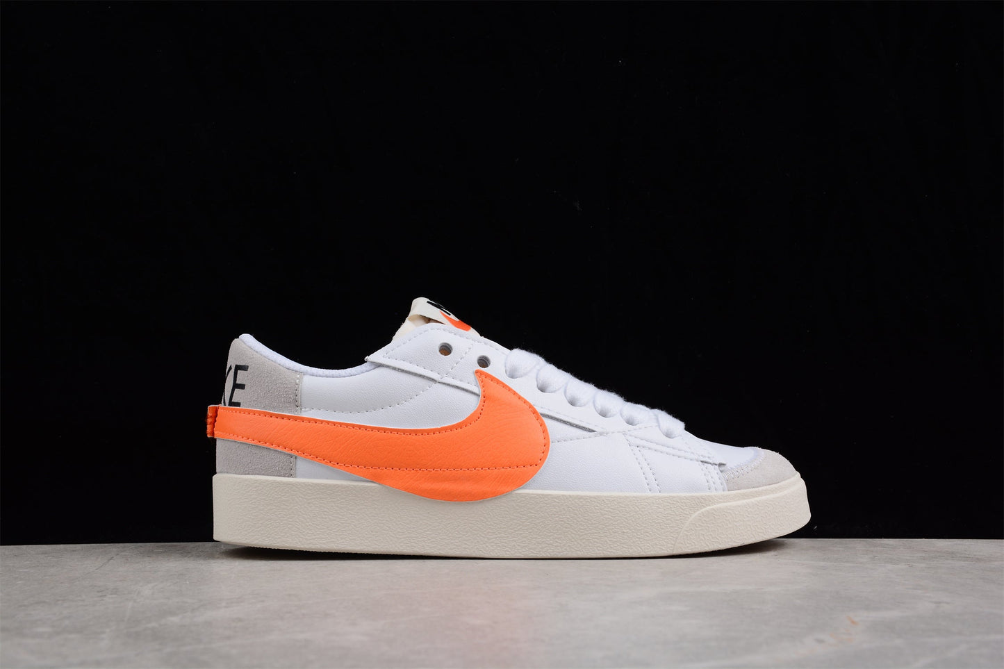 Blazer Low ’77 White / Orange