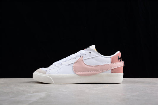 Blazer Low ’77 White / Pink